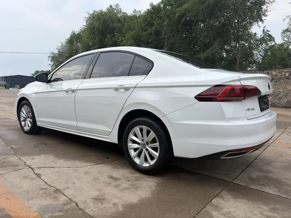 Volkswagen Bora Bora 2021 1.5L Automatic Elite Smart Link Edition 2022 — thumbnail 4