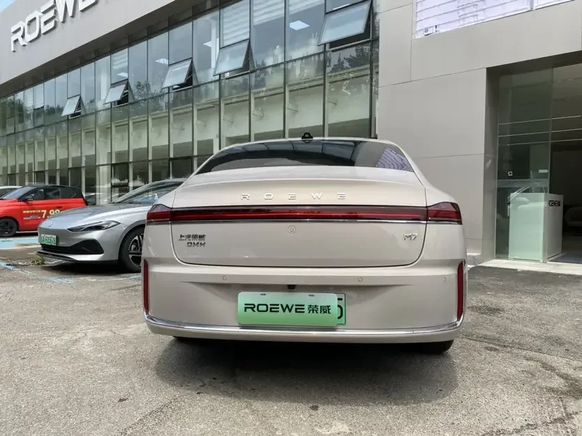 Roewe M7 DMH Roewe M7 DMH 2025 160km Premium Edition 2025 — thumbnail 5