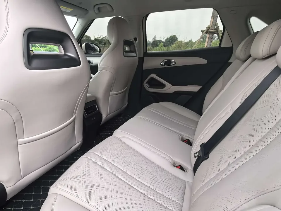 BYD Yuan Up Yuan UP 2025 Smart Driving Edition 401KM Vitality Edition 2025 — thumbnail 3