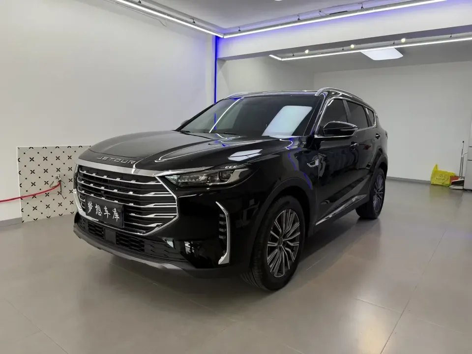 Jetour Jietu X70 PLUS Jietu X70 PLUS 2023 Ziqiang version 1.5T CVT Ziqiang MAX 7 seats 2024 — photo 1, buy with delivery to Moscow