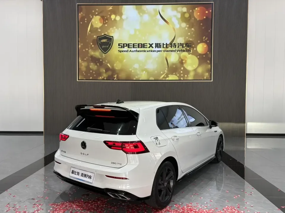 Volkswagen Golf golf 2023 280TSI DSG R-Line 20th Anniversary 2023 — thumbnail 2