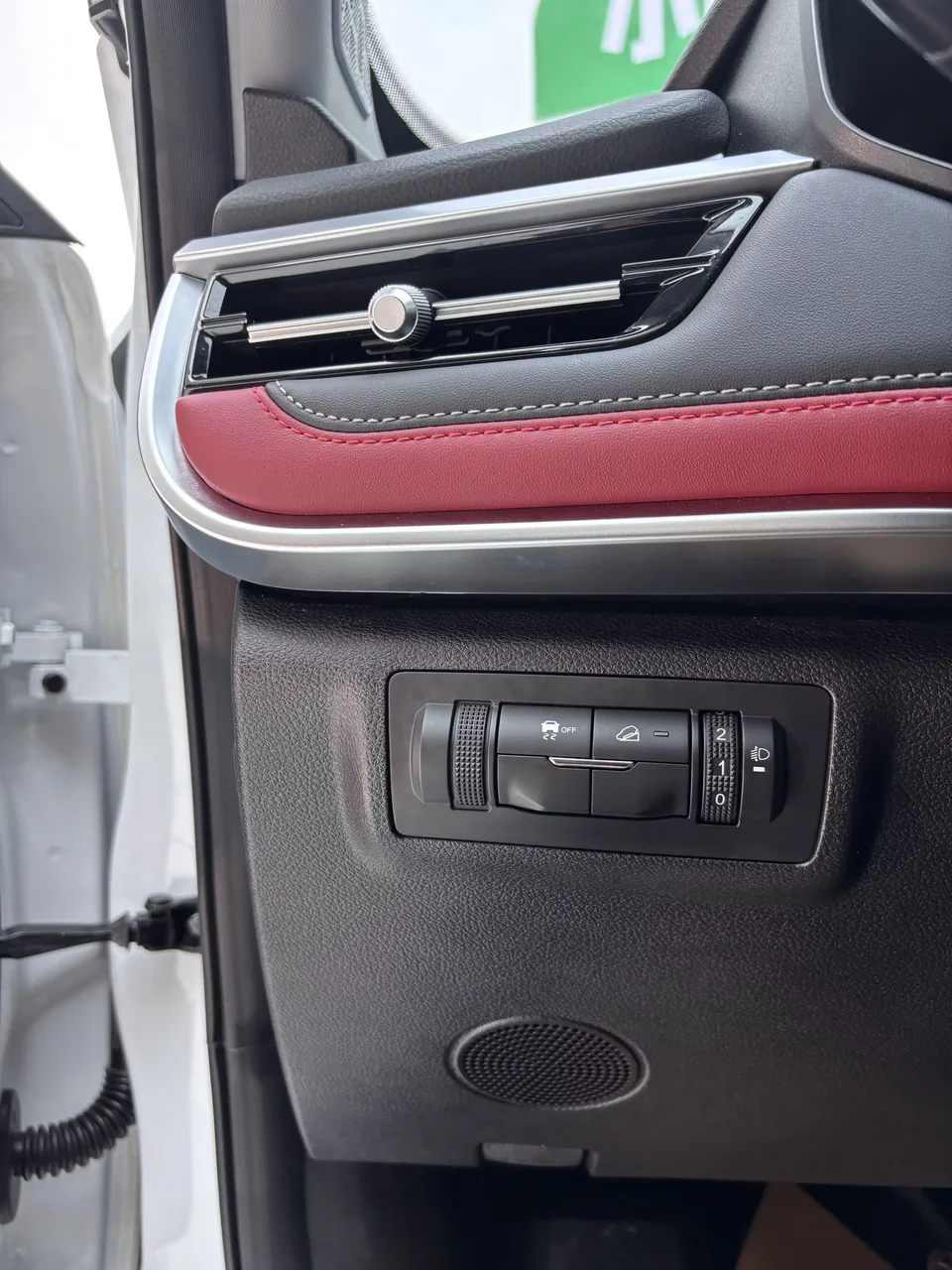 Chery Tiggo 7 Tiggo 7 2023 Super Power Edition 1.5T CVT Super Power Defender 2023 — миниатюра 4