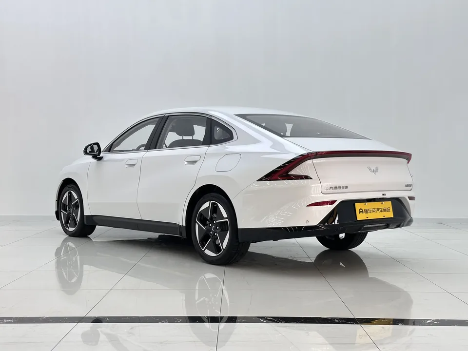 Wuling Starlight PHEV Wuling Starlight PHEV 2025 150km Intelligent Advanced 2026 — thumbnail 2