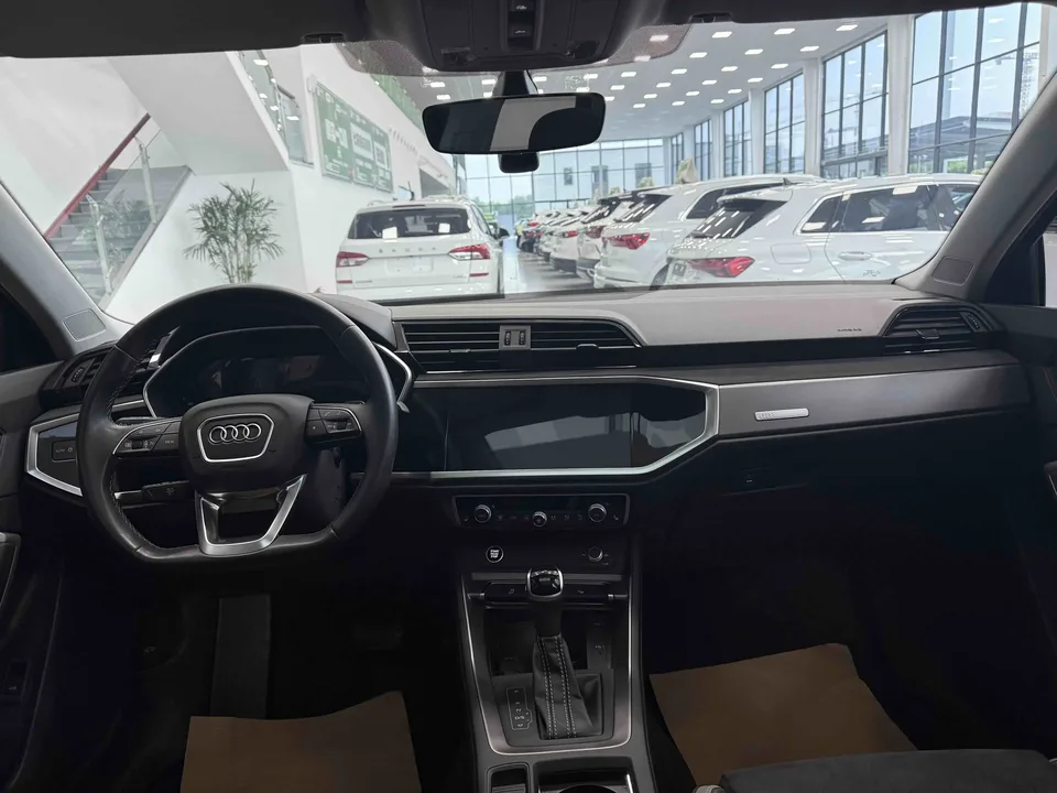 Audi Q3 Audi Q3 2022 35 TFSI Stylish Dynamic 2022 — thumbnail 4