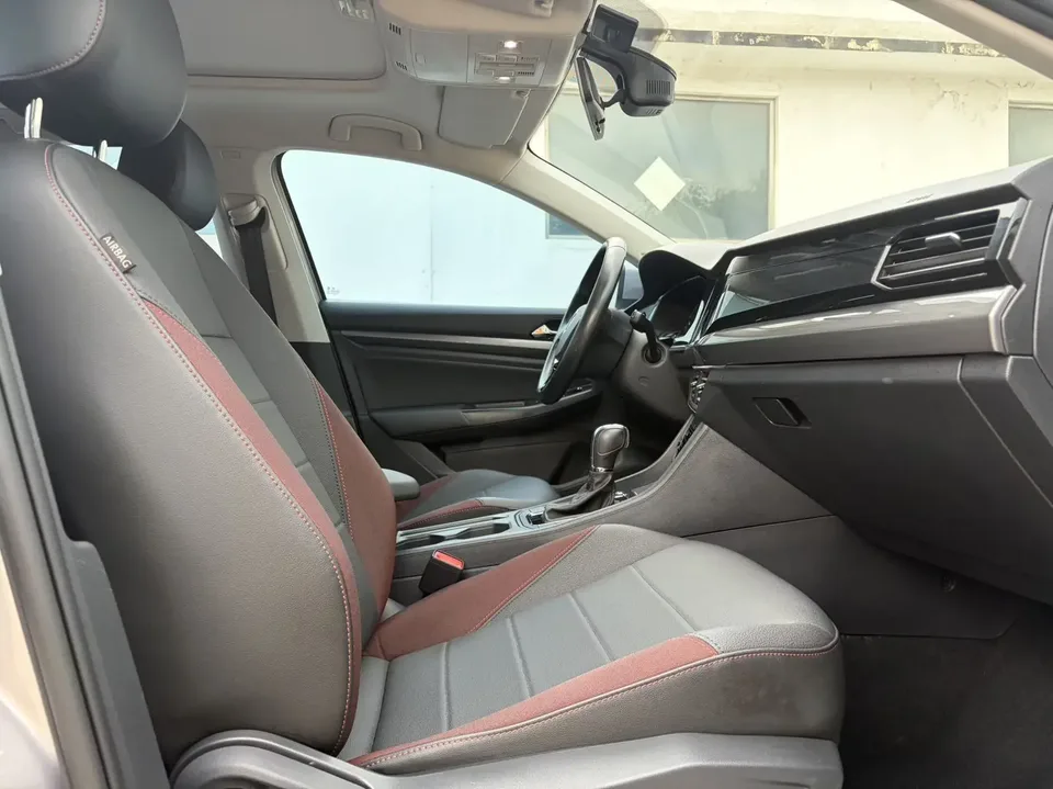 Volkswagen Bora Bora 2021 1.5L Automatic Elite Smart Link Edition 2022 — thumbnail 3