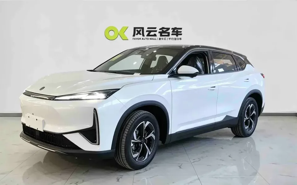 Dongfeng Fengshen L7 EV Fengshen L7 EV 2025 518 Enjoyment Type 2026 — photo 1, buy with delivery to Moscow