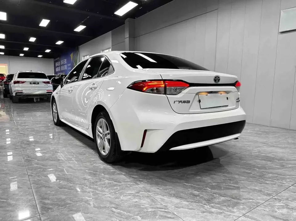 Toyota Levin Lei Ling 2022 Hybrid 1.8H E-CVT Premium Edition 2022 — thumbnail 4