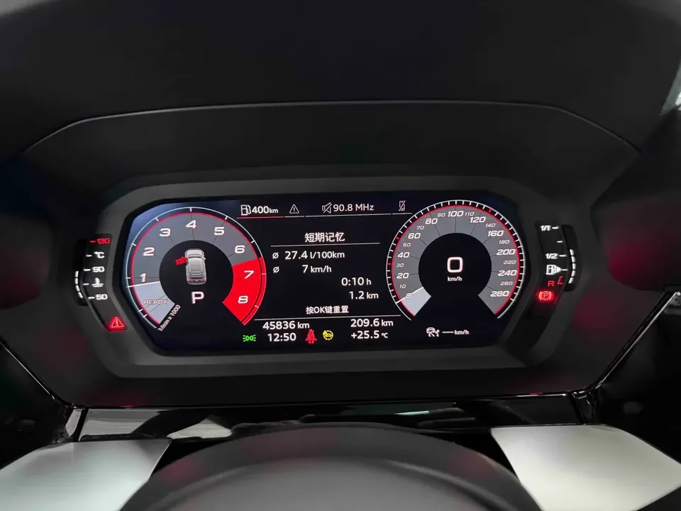 Audi A3 Audi A3 2022 Sportback 35 TFSI Stylish and sporty 2022 — thumbnail 4