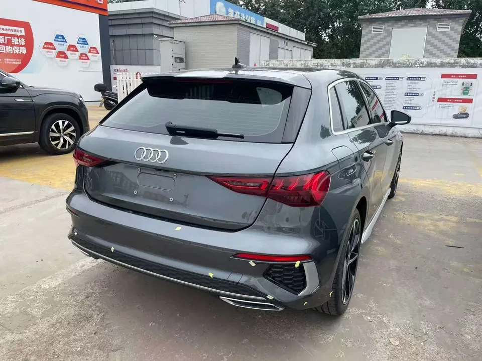 Audi A3 Audi A3 2023 Sportback 35 TFSI Stylish and sporty 2023 — thumbnail 4