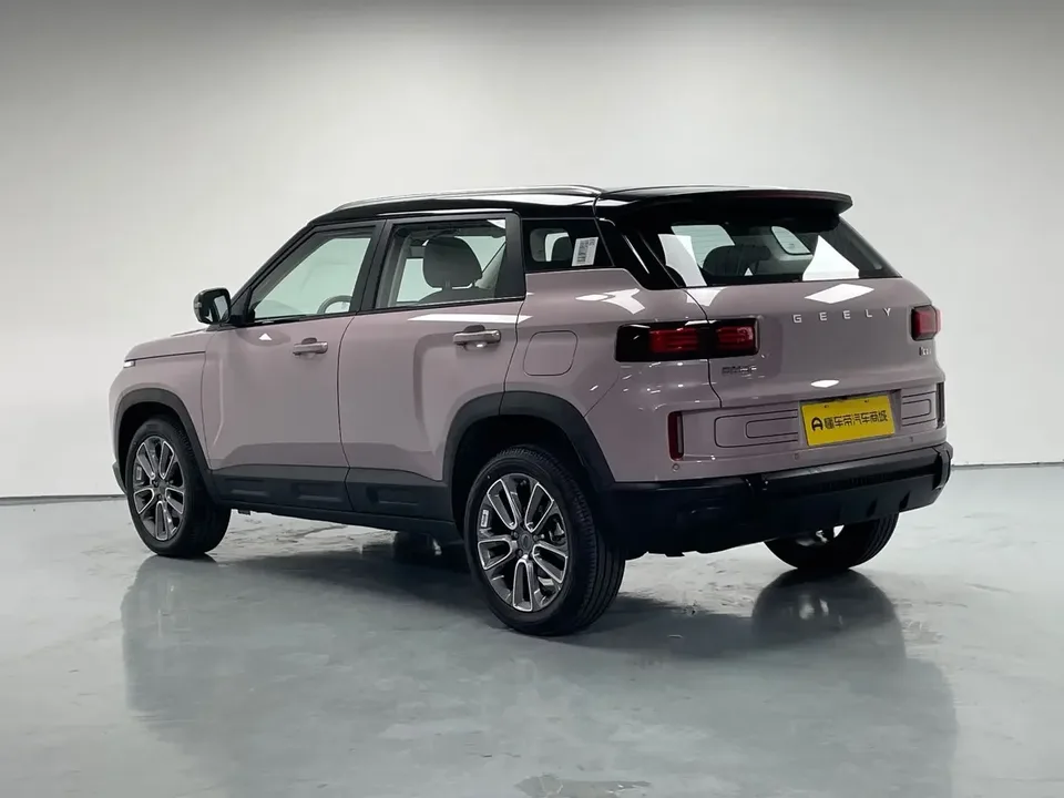 Geely ICON Geely ICON 2026 1.5TD Chocolate Edition 2025 — thumbnail 2
