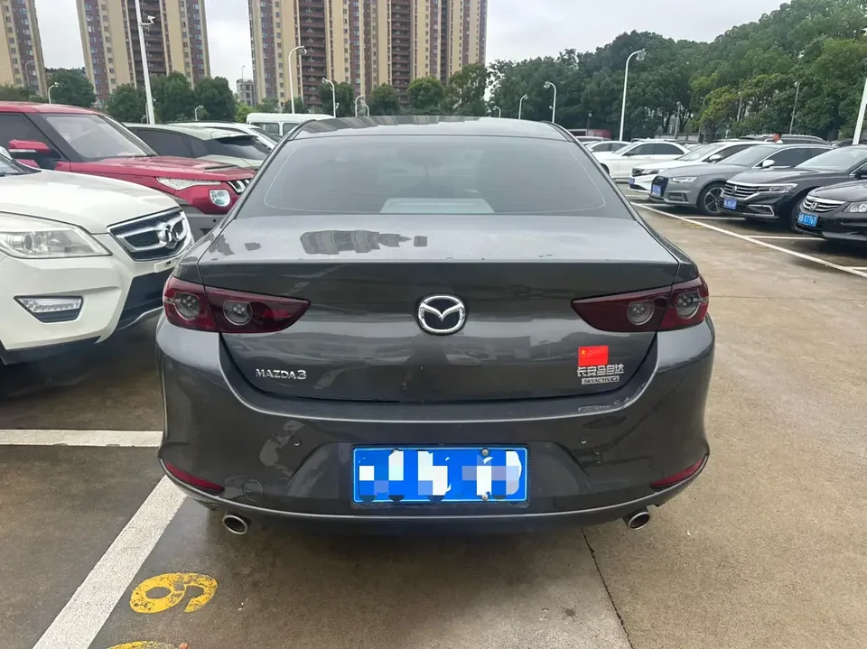 Mazda Axela Mazda3 Angkesela 2022 2.0L Automatic Quality Edition 2023 — thumbnail 2