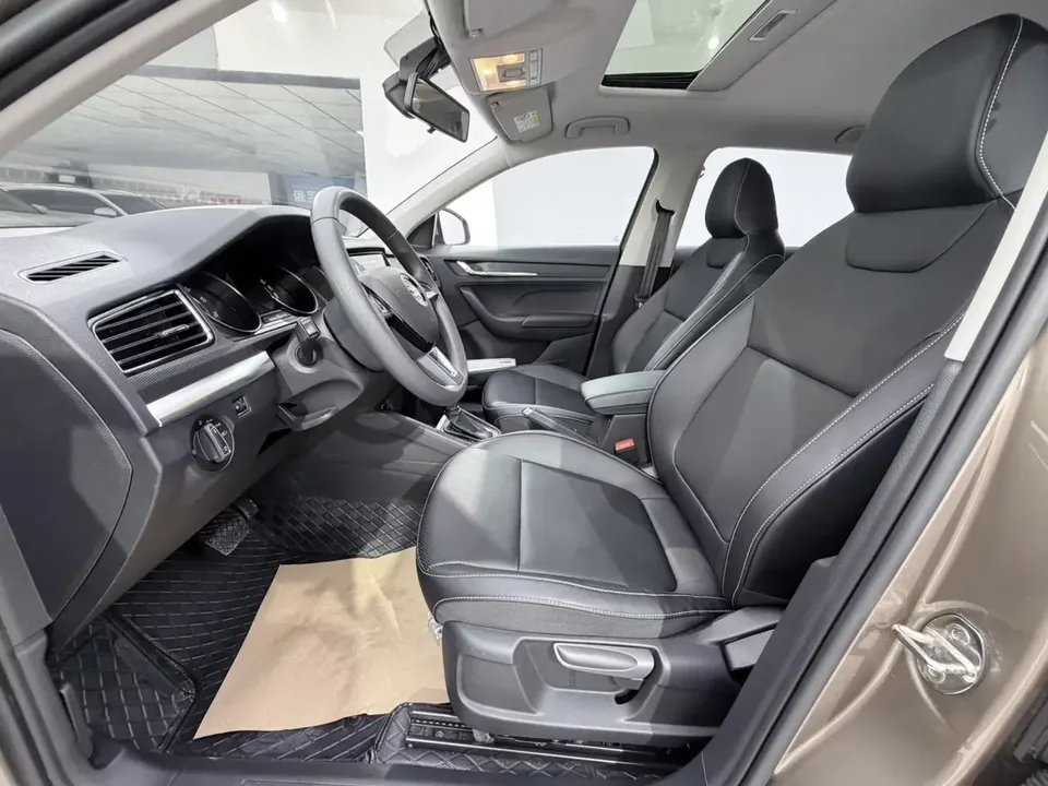 Skoda Comek Comek 2022 1.5L Automatic Comfort Edition 2023 — thumbnail 4