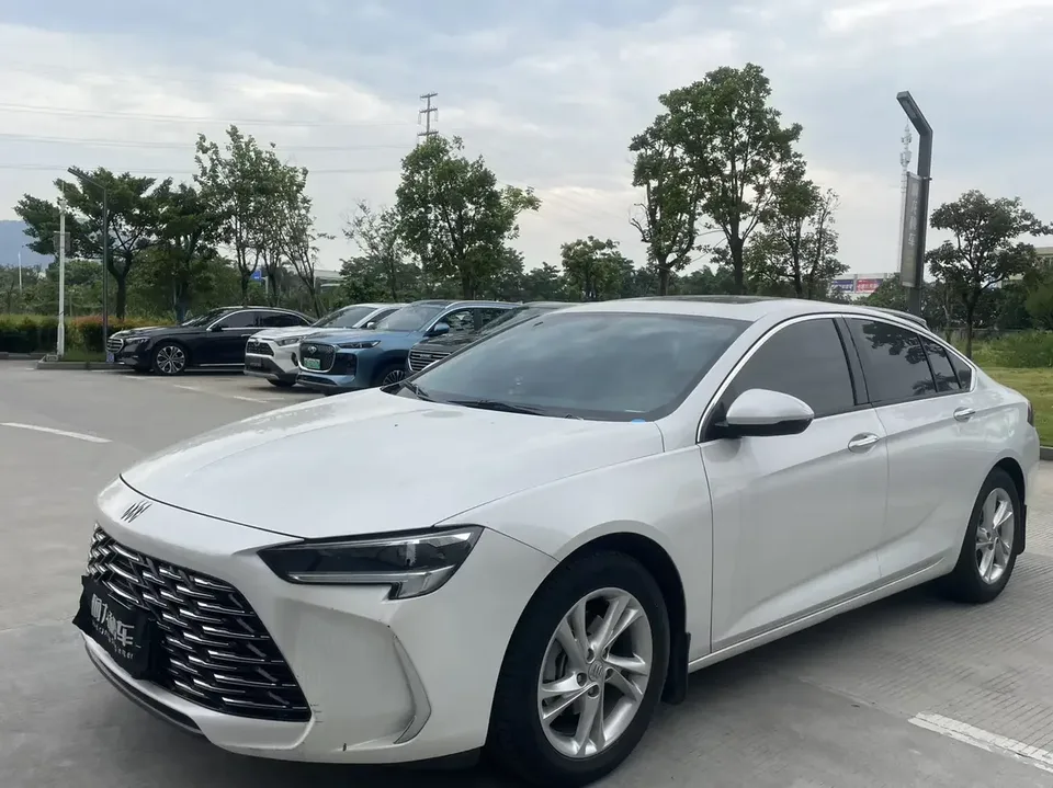 Buick Majesty Majesty 2024 25T Super Edition 2024 — photo 1, buy with delivery to Moscow