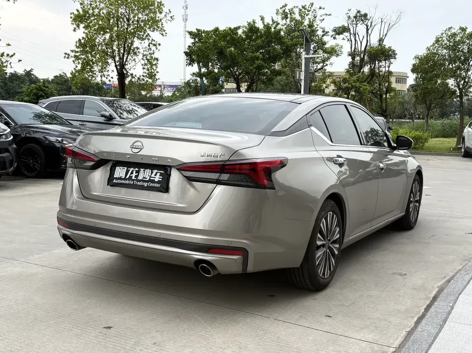 Nissan Altima Sound of nature 2022 2.0L XL-TLS Enjoy Edition 2023 — thumbnail 2