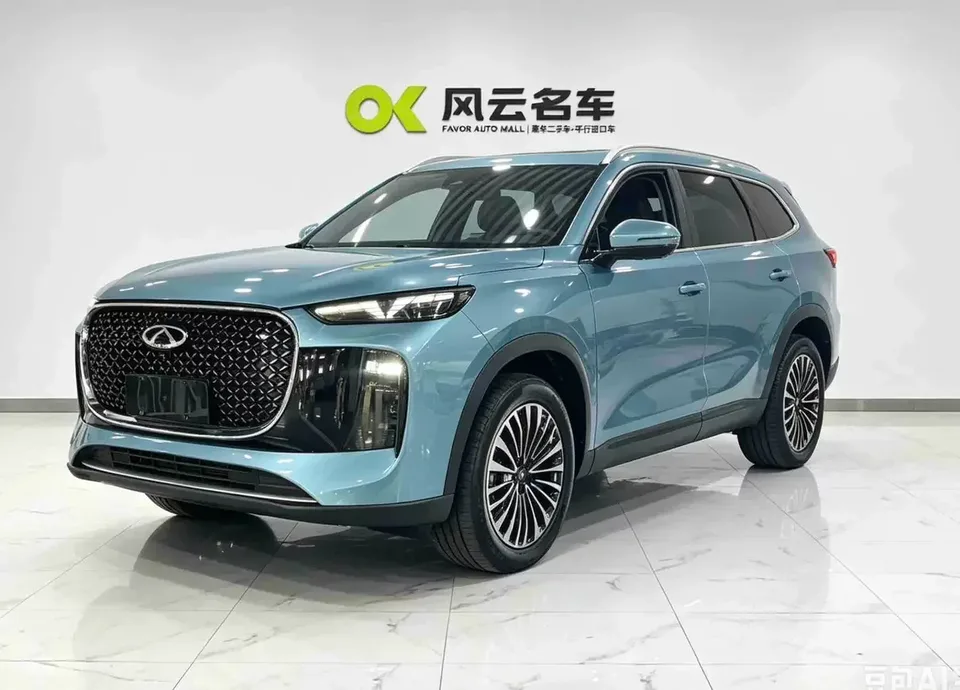 Chery Tiggo 8 PLUS C-DM Tiggo 8 PLUS C-DM 2025 1.5T Premium 2025 — photo 1, buy with delivery to Moscow