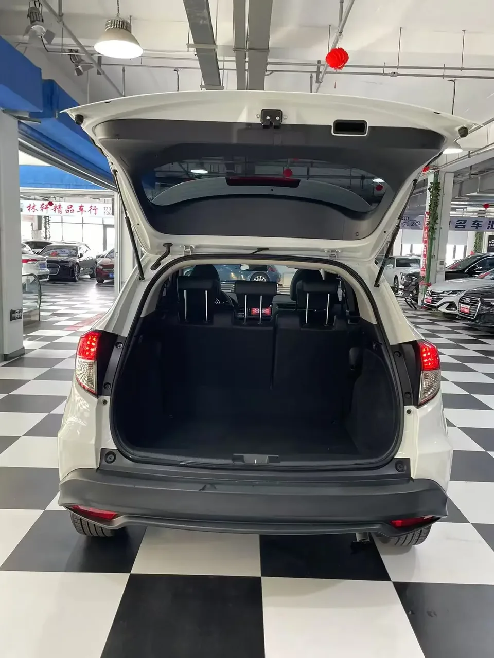 Honda VEZEL Binzhi 2022 1.5L CVT Phantom Night Pioneer Edition 2022 — миниатюра 3