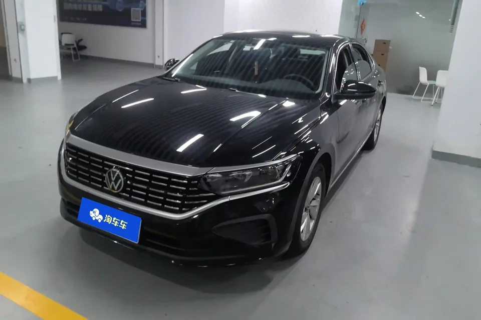 Volkswagen Passat Passat 2024 280TSI Business Edition 2025 — photo 1, buy with delivery to Moscow