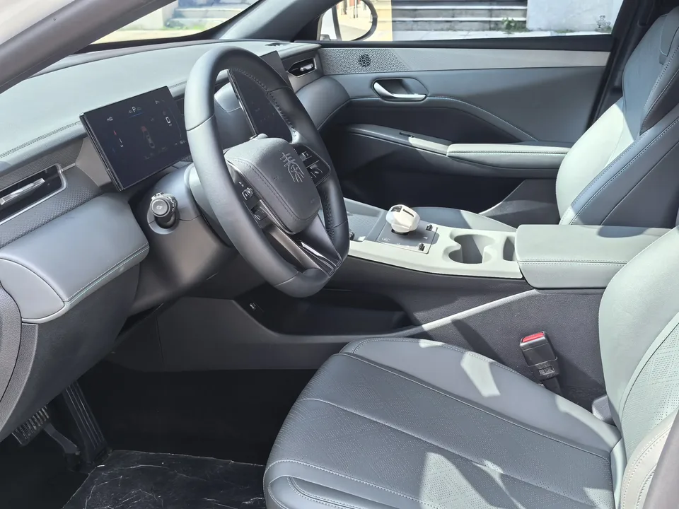 BYD Qin PLUS DM Qin PLUS DM 2025 DM-i 55KM Intelligent Driving Edition Leading Edition 2025 — thumbnail 5