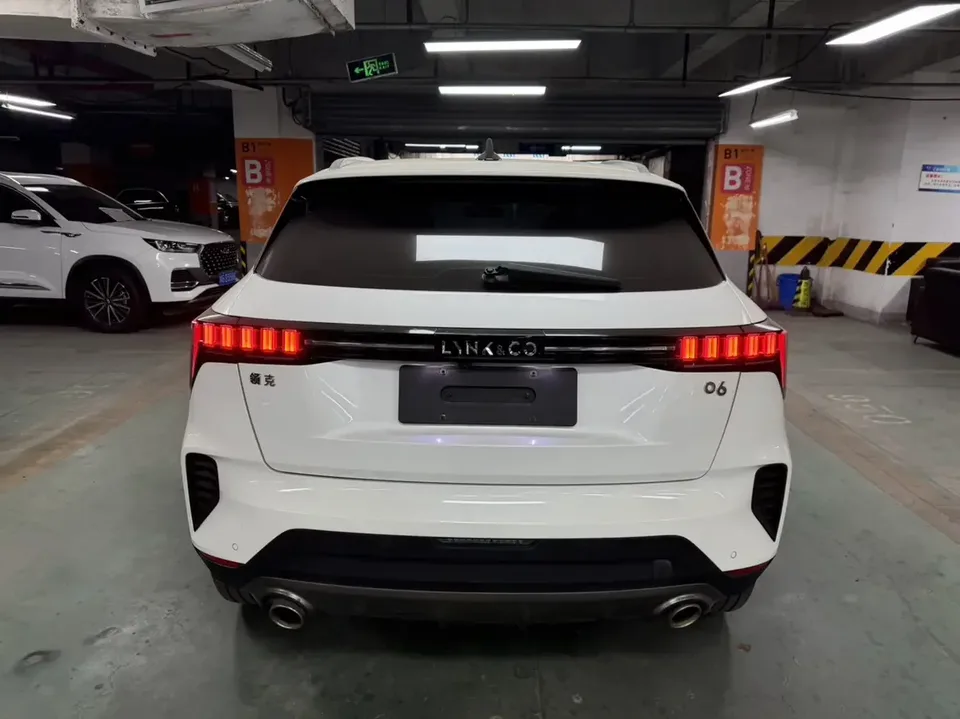 Lynk & Co 06 Lynk & Co 06 2023 Remix 1.5T Pro 2023 — thumbnail 2