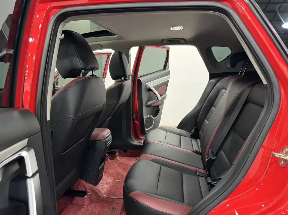 Geely Coolray SX11 Binyue 2021 240T DCT Diamond Edition 2022 — thumbnail 3