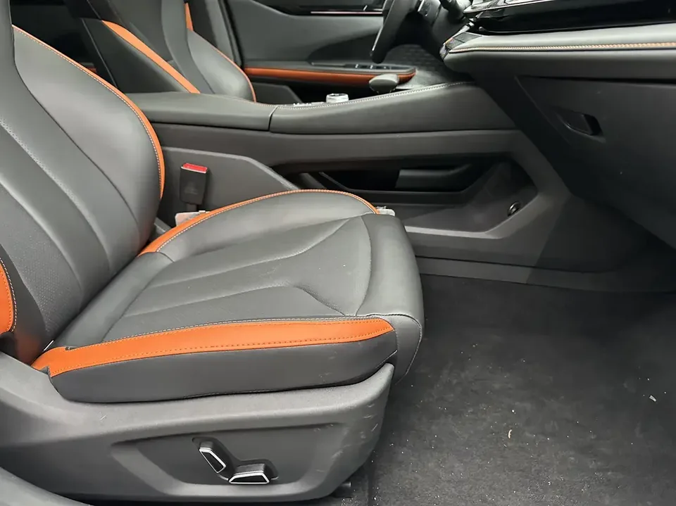 Changan UNI-V Changan UNI-V 2023 1.5T Premium 2023 — thumbnail 4