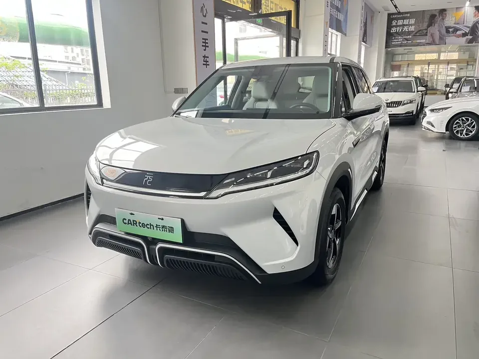 BYD Yuan Up Yuan UP 2024 401KM Leading Type 2025 — photo 1, buy with delivery to Moscow