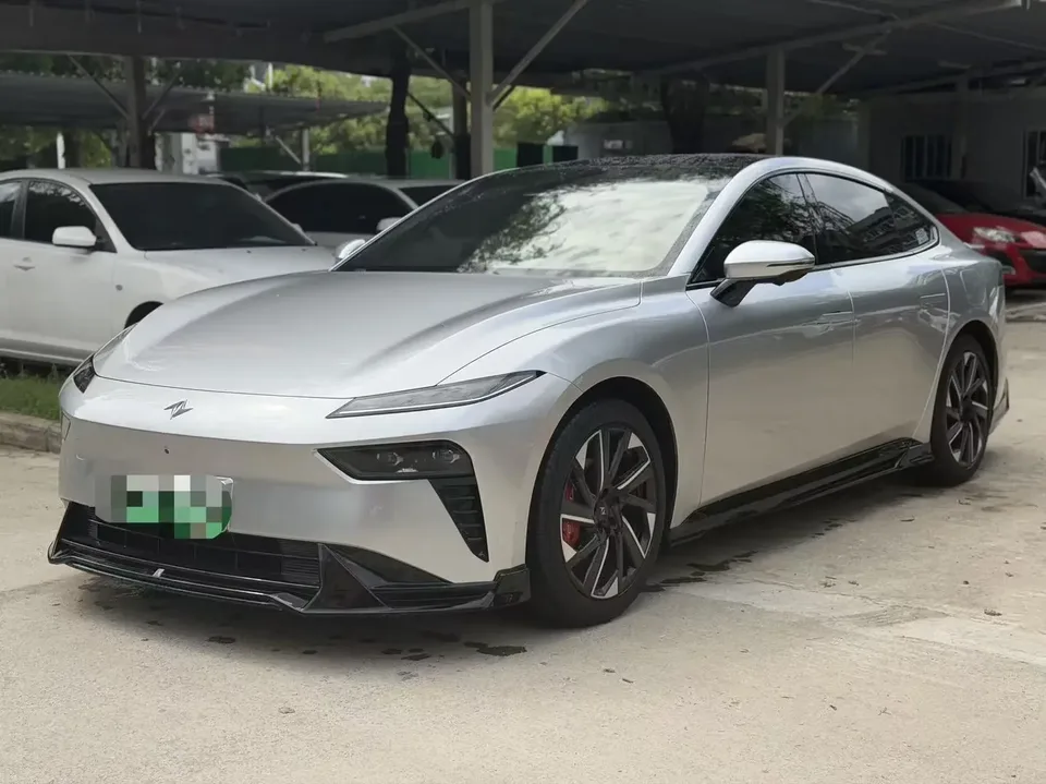 Dongfeng YiPai 007 Yipai 007 2024 Pure Electric 620Pro Edition 2024 — photo 1, buy with delivery to Moscow