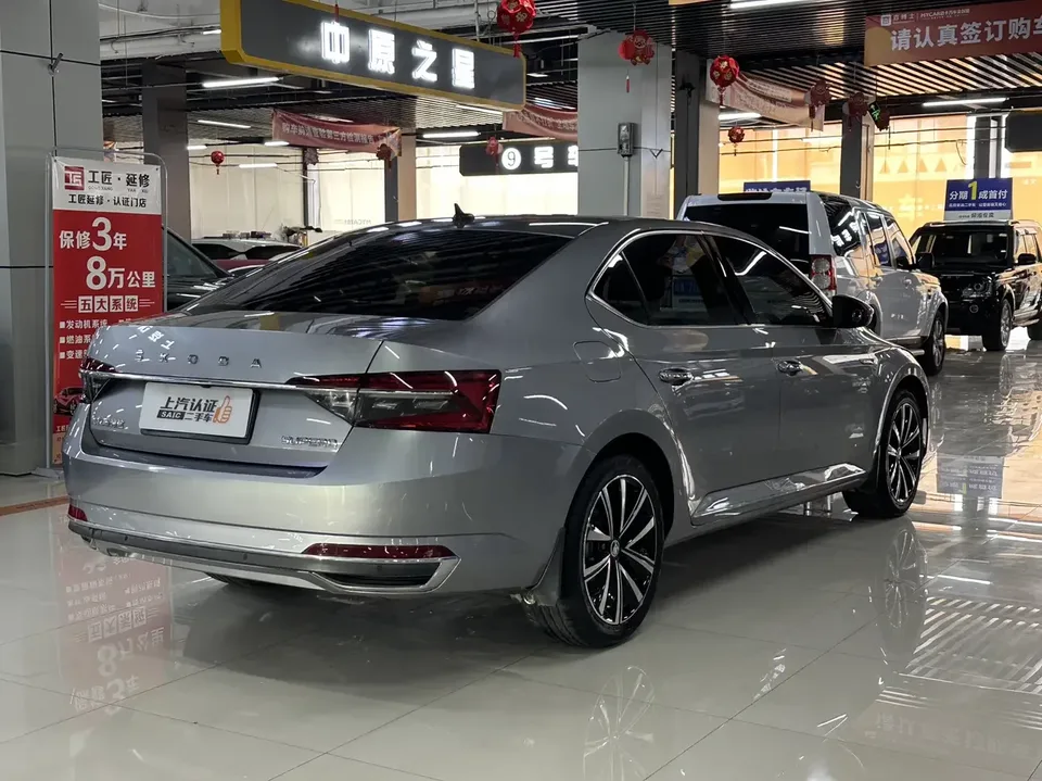 Skoda Superb Speedy 2022 TSI280 DSG Premium Edition 2023 — миниатюра 2