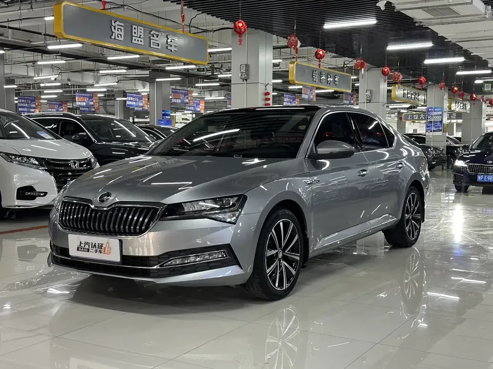 Skoda Superb Speedy 2022 TSI280 DSG Premium Edition 2023 — фото 1, купить с доставкой в Москву