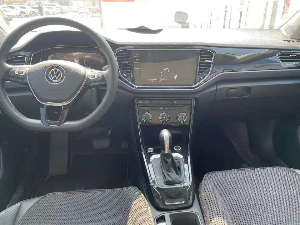 Volkswagen T-Roc TANG 2022 280TSI DSG 2WD Elite PLUS 2022 — thumbnail 2