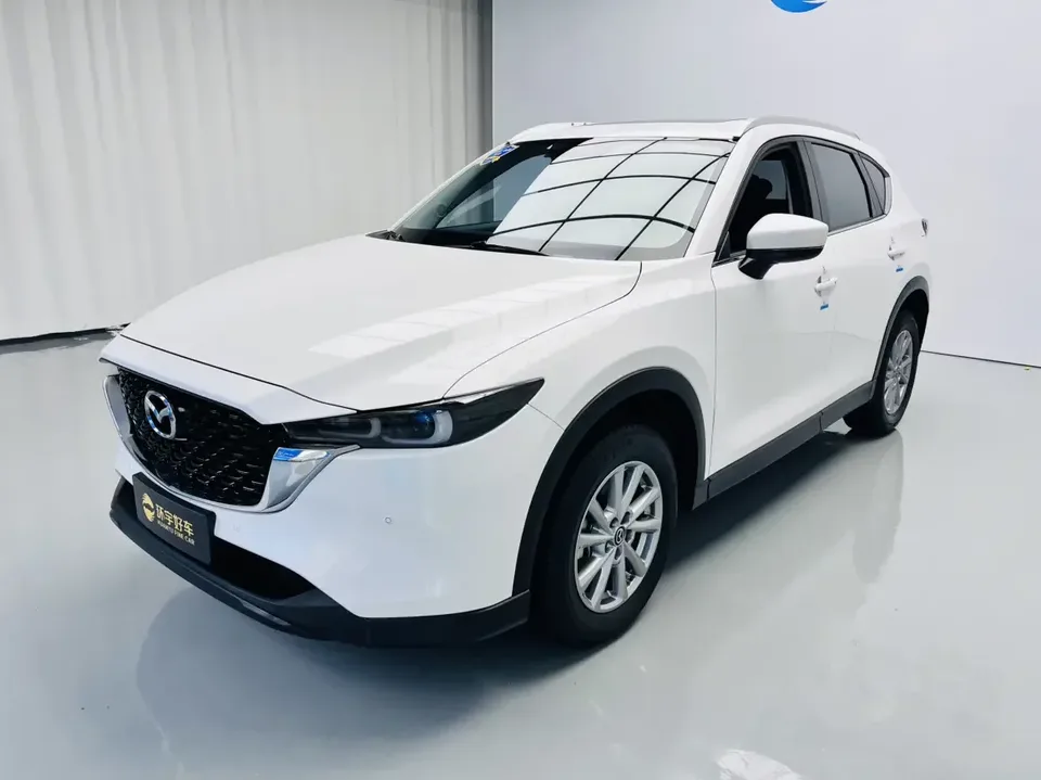Mazda CX-5 Mazda CX-5 2022 2.0L Automatic 2WD Smart Model 2022 — photo 1, buy with delivery to Moscow