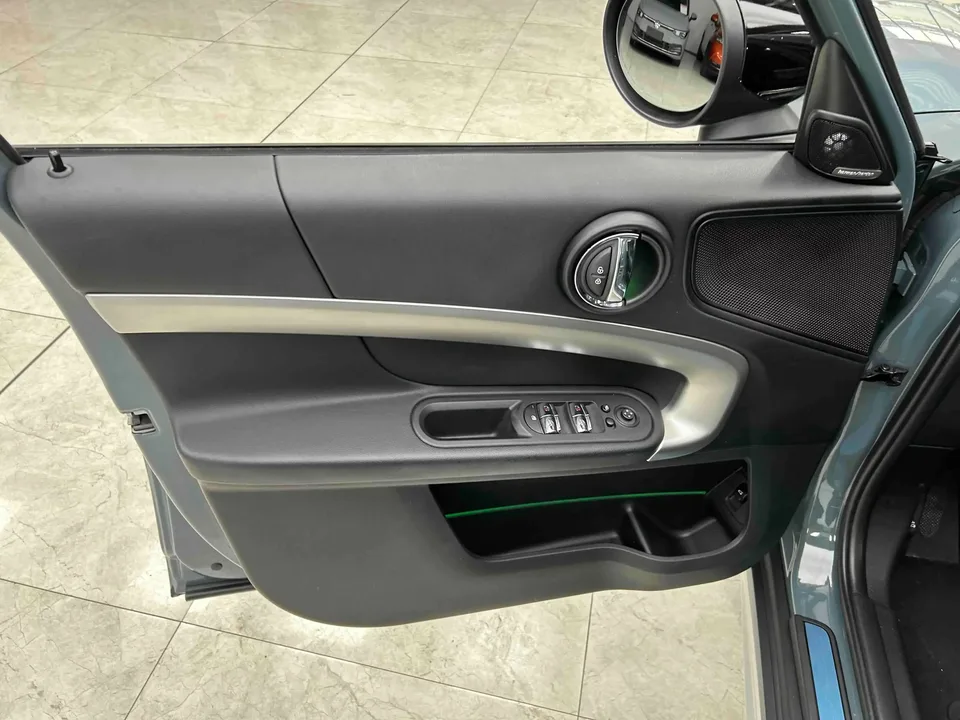 MINI Countryman MINI COUNTRYMAN 2022 1.5T COOPER ALL4 Connoisseur 2022 — thumbnail 5