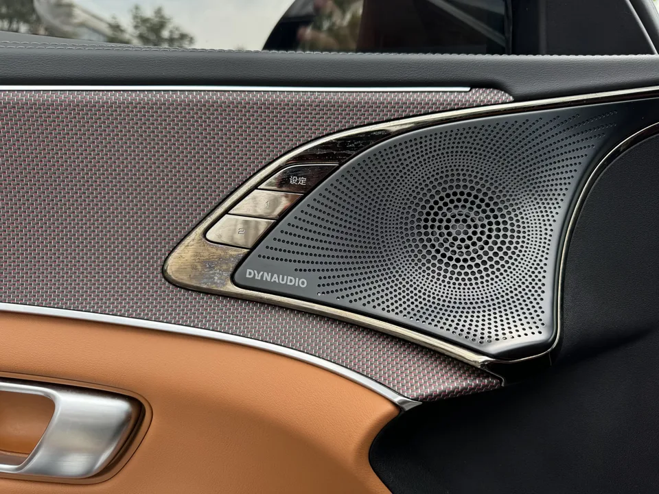 BYD Han DM Chinese DM 2022 DM-i 121KM Premium 2023 — thumbnail 3