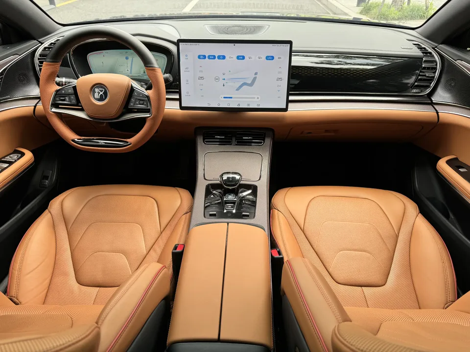 BYD Han DM Chinese DM 2022 DM-i 121KM Premium 2023 — thumbnail 5