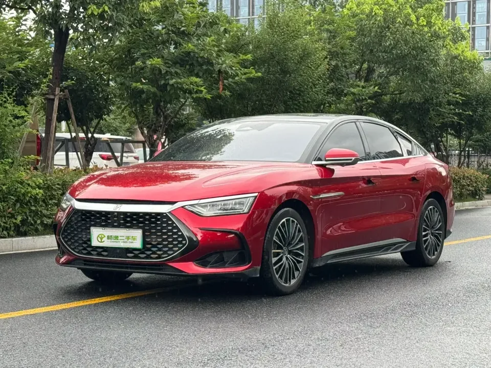 BYD Han DM Chinese DM 2022 DM-i 121KM Premium 2022 — photo 1, buy with delivery to Moscow