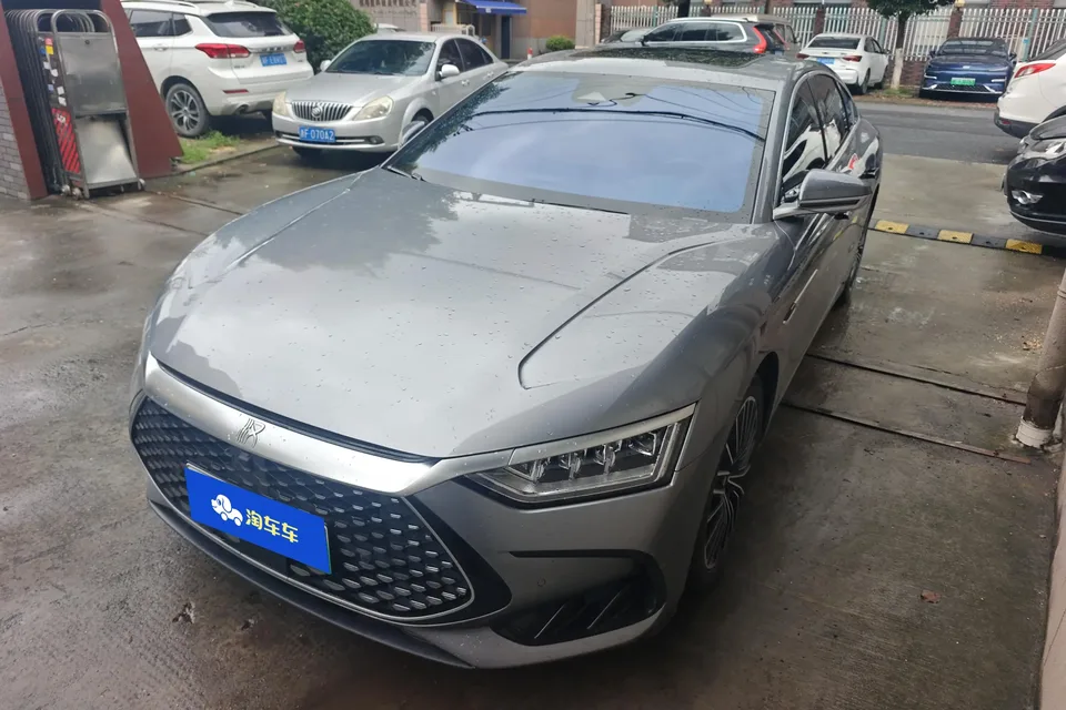 BYD Han DM Chinese DM 2022 DM-i 121KM Premium 2022 — photo 1, buy with delivery to Moscow