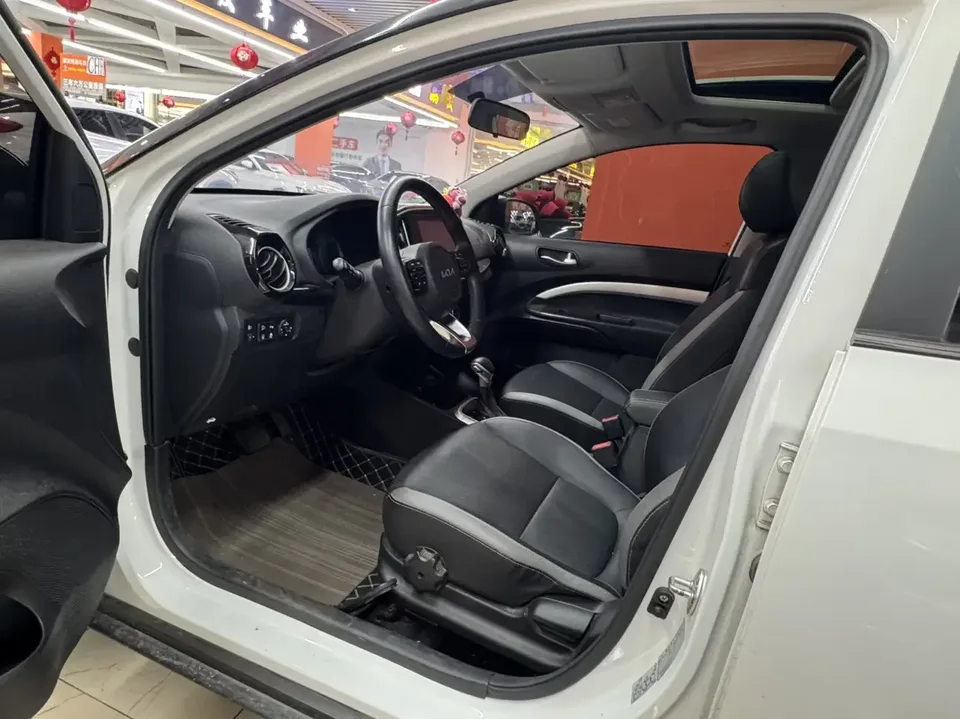 Kia KX1 Yipao 2021 Modified 1.4L CVT Sunroof Model 2023 — thumbnail 5