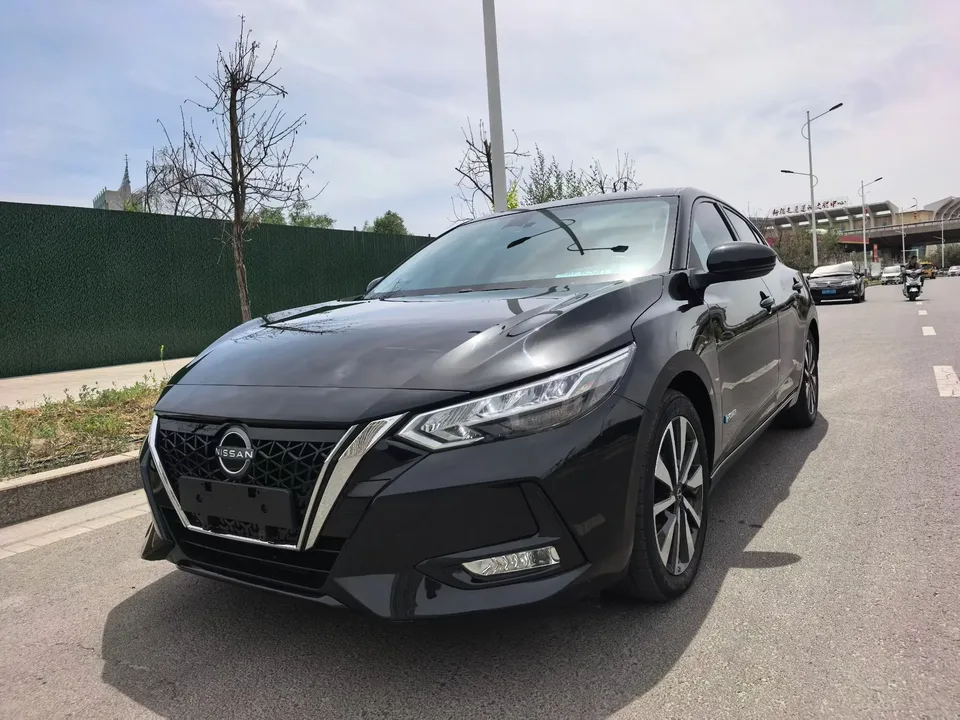 Nissan Sylphy Sylphy 2022 Electric drive version e-POWER Super Intelligent Link PLUS 2023 — photo 1, buy with delivery to Moscow