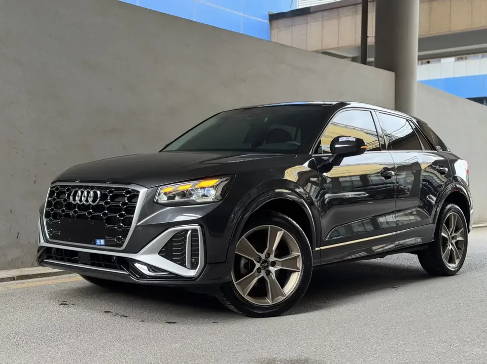 Audi Q2L Audi Q2L 2022 35 TFSI Stylish Dynamic 2023 — photo 1, buy with delivery to Moscow