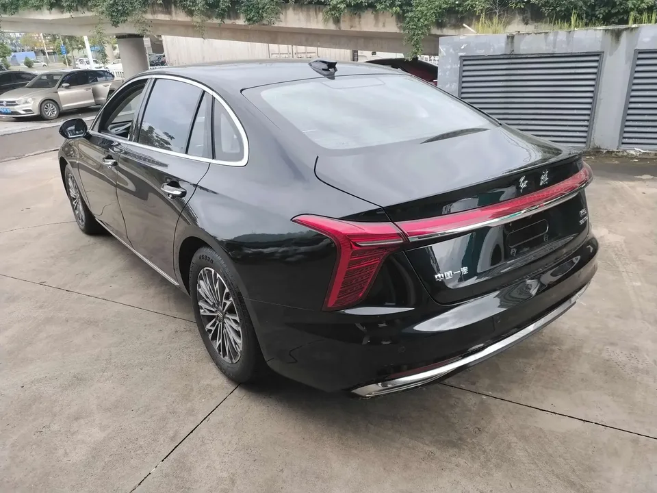 Hongqi H5 Hongqi H5 2023 1.5T DCT Zhilian Qiyue Edition 2023 — thumbnail 4