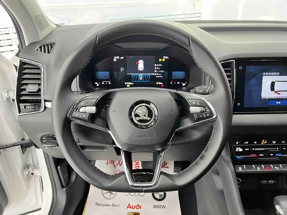 Skoda Karoq Korok 2022 TSI280 Premium Edition 2022 — thumbnail 4