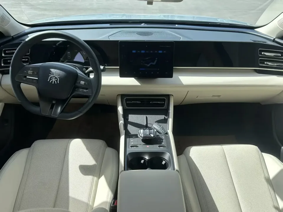 BYD Qin L DM Qin L DM 2024 DM-i 80KM Leading Type 2024 — thumbnail 3