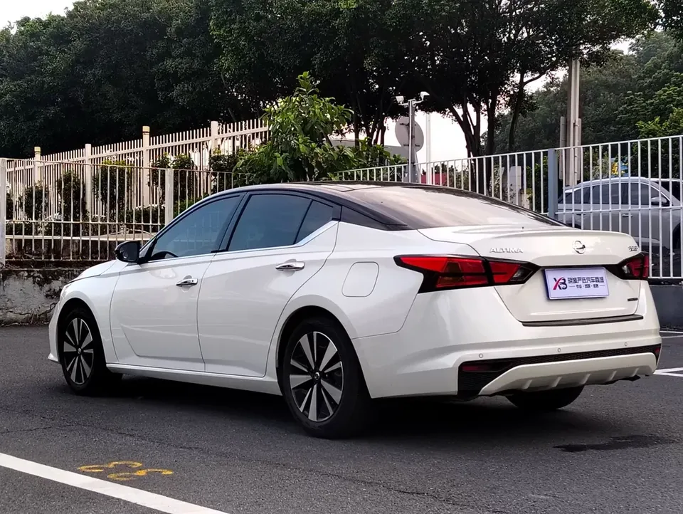 Nissan Altima Sound of nature 2021 2.0L XL Comfort Edition 2022 — миниатюра 2
