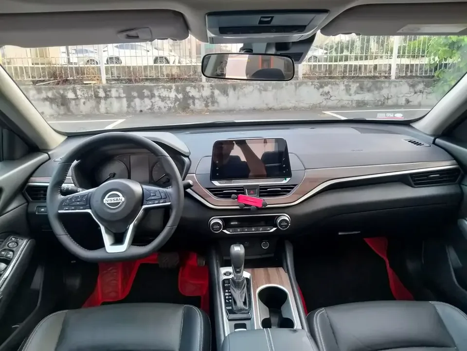 Nissan Altima Sound of nature 2021 2.0L XL Comfort Edition 2022 — миниатюра 4