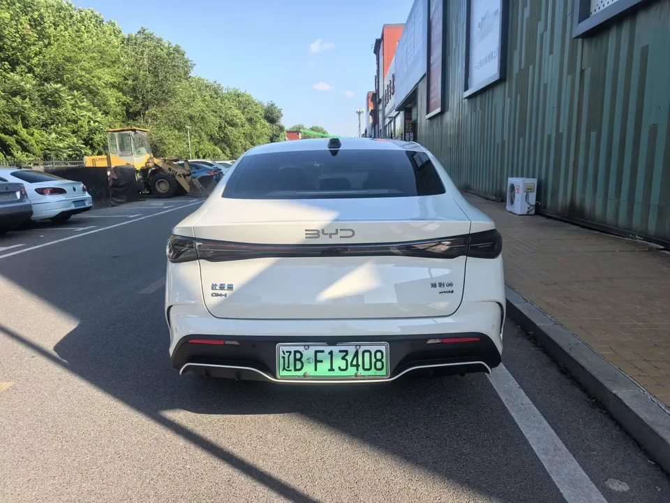 BYD Seal 06DM Seal 06DM 2025 DM-i 120KM Premium Edition 2025 — thumbnail 2