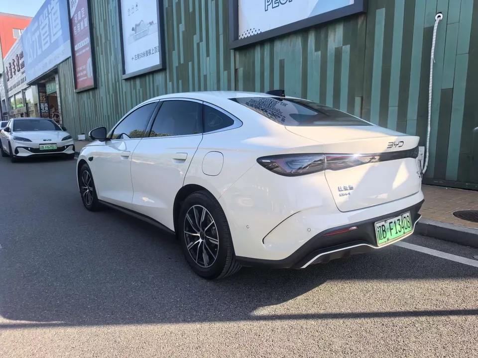 BYD Seal 06DM Seal 06DM 2025 DM-i 120KM Premium Edition 2025 — thumbnail 4