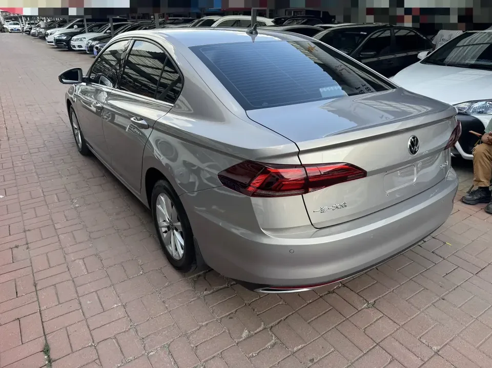 Volkswagen Bora Bora 2021 1.5L Automatic Elite Smart Link Edition 2022 — thumbnail 4