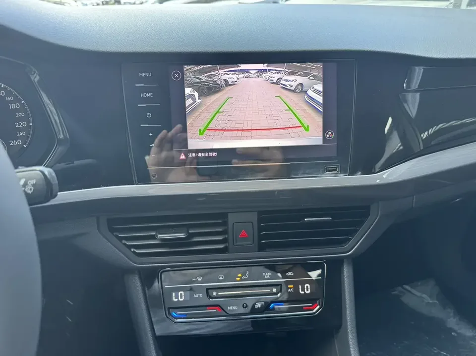 Volkswagen Bora Bora 2021 1.5L Automatic Elite Smart Link Edition 2022 — thumbnail 5