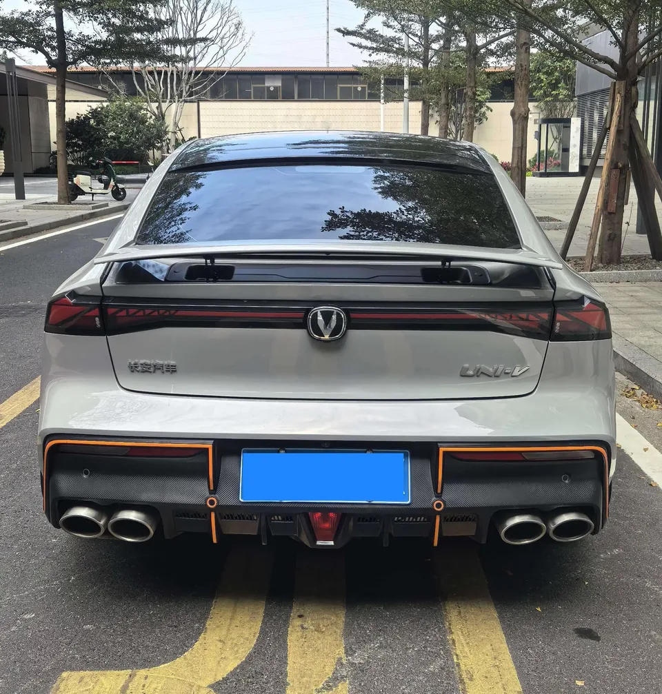 Changan UNI-V Changan UNI-V 2023 1.5T Sports Edition 2023 — thumbnail 2
