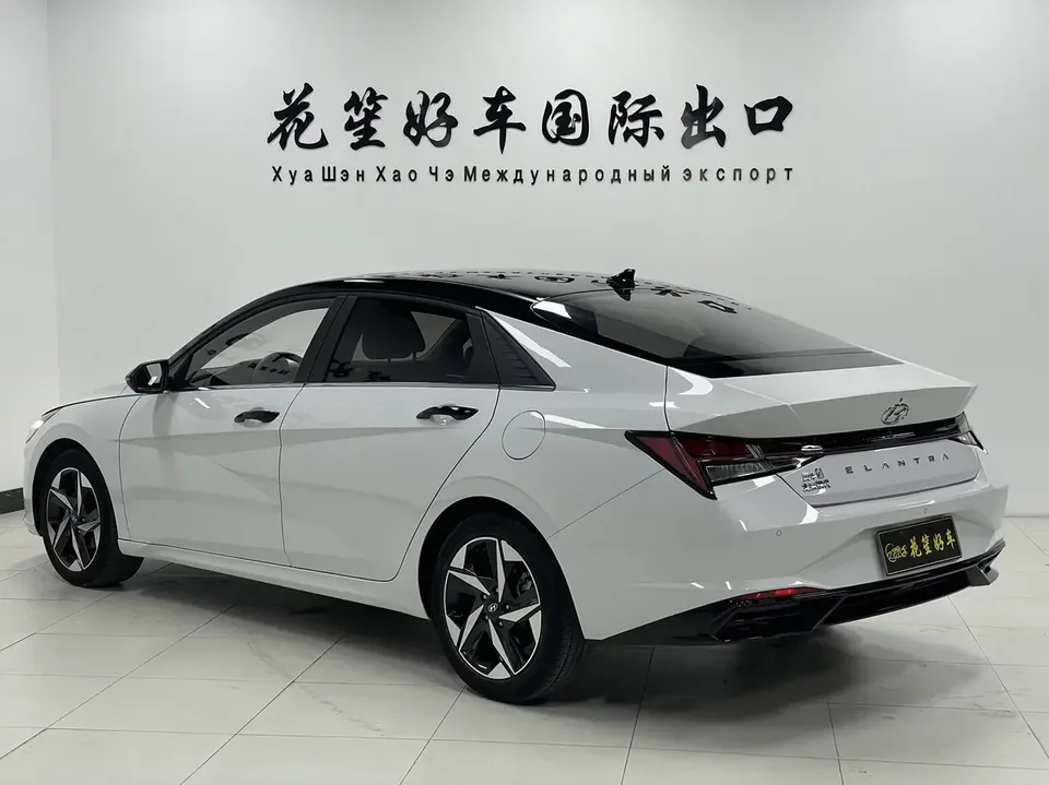 Hyundai Elantra Elantra 2022 1.5L CVT LUX Premium Edition 2022 — thumbnail 2